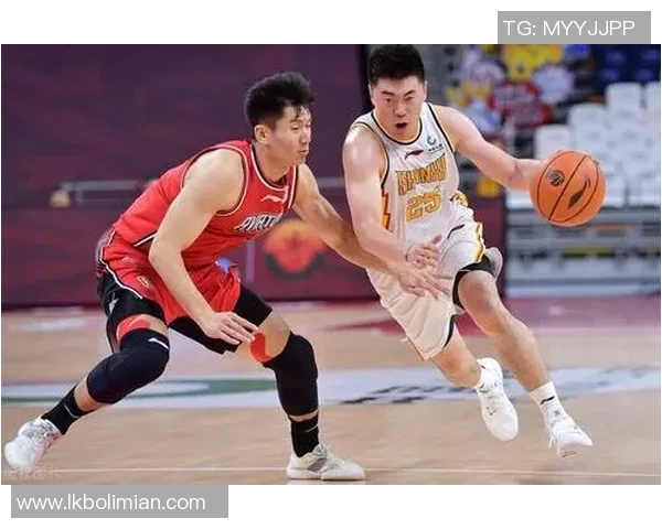 重庆篮球队与上海篮球队赛后技术分析及战术复盘探讨